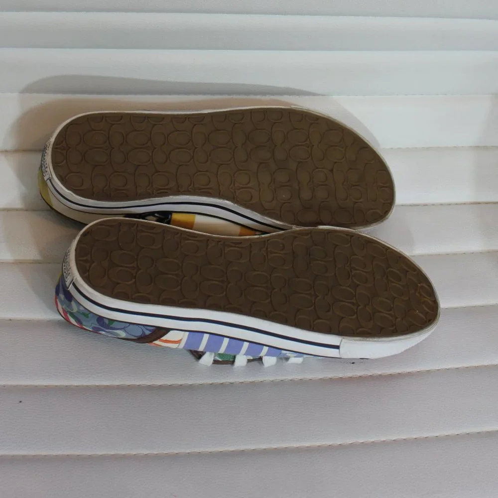 Coach lightweight Skate sneaker Geometric pattern Women's Size 9M - Picture 3 of 9